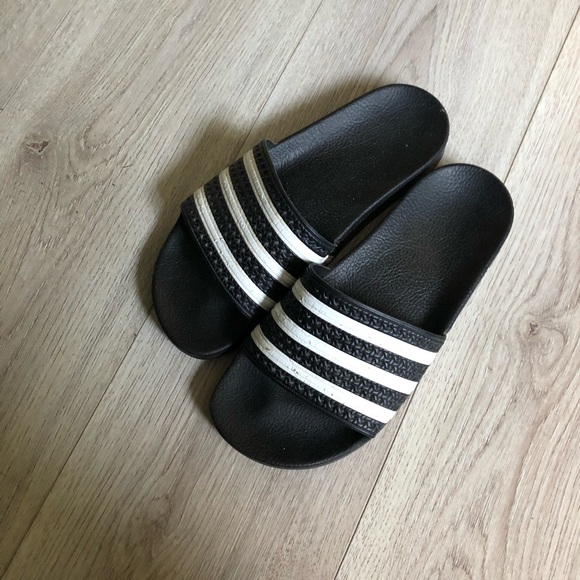 adidas Shoes - adidas slides🖤